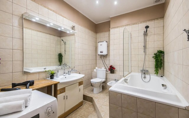 GMApartments (ДжиЭмАпартментс) на улице Арбат 51 строение 1