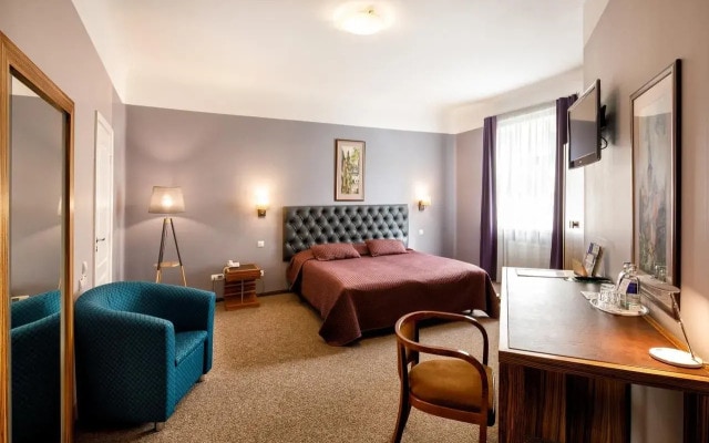 City Hotel TEATER