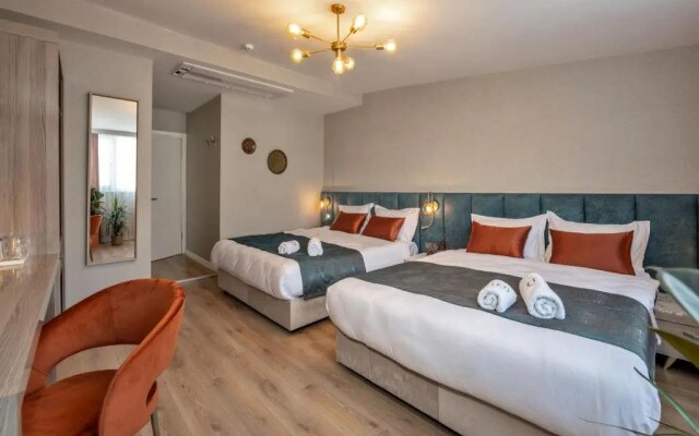 Nika Otel & Cafe