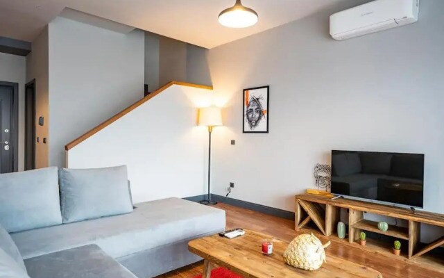 Superior, dublex residence,7/24 Security,2 bedroom ( Benesta 229 )
