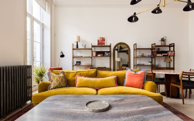 The Tree House 2 Bedroom Apartment by Hyde Park
