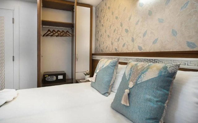 Lika Hotel - Superior Double or Twin Room