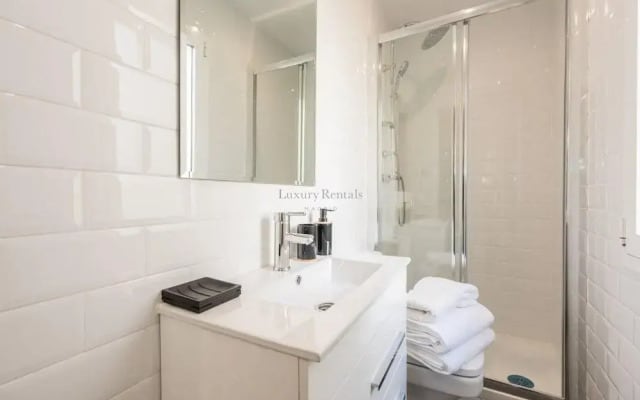 Blasco de Garay City Center A
