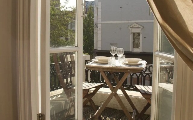 Irwin Apartments at Notting Hill