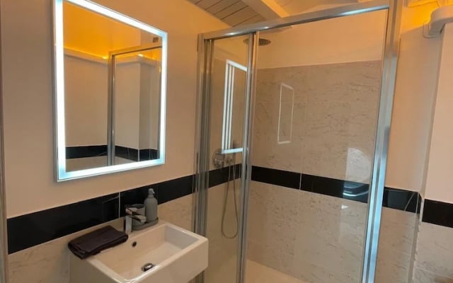 Exclusive 2-Bed Villa 5 min to Colosseum