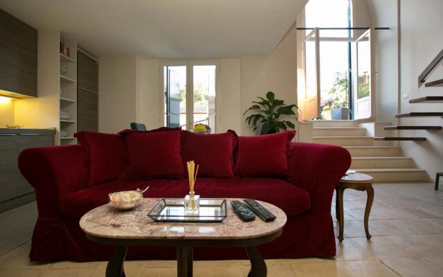 Your Prestigious Penthouse at the Spanish Steps