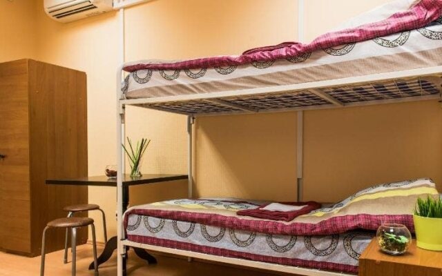 Lucky Hostel