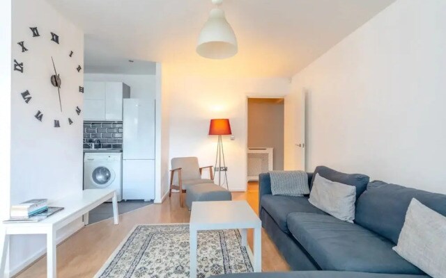 Radiant 2 Bedroom Apartment in East London