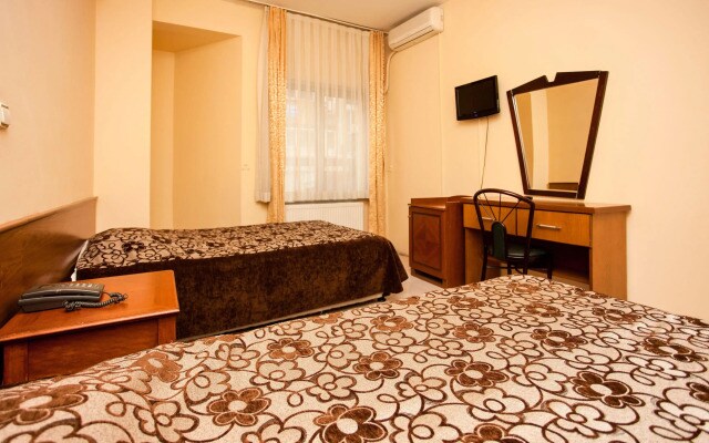 Art' Otel