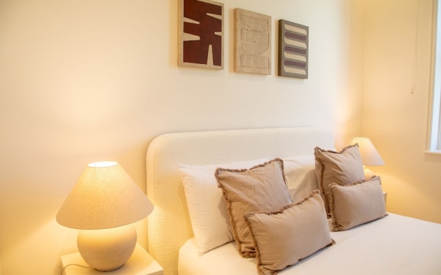 The Pembridge 12
