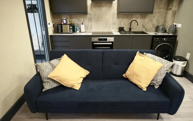 1 Bed-sleeps 4-aircon-city Centre