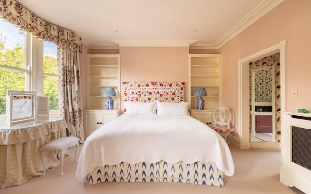 Battersea Park 3 Bedroom Residence