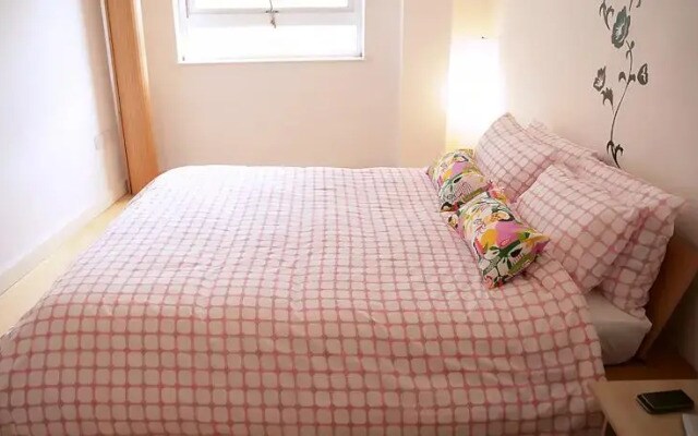 Cosy Home in Central / North London