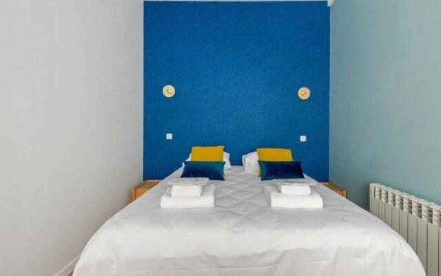 Cozy Flat in the 13th District for 6 People
