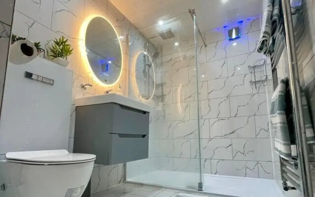 Charming 3 Bedroom House in Dagenham London