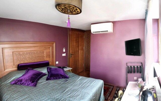Merial Hotel