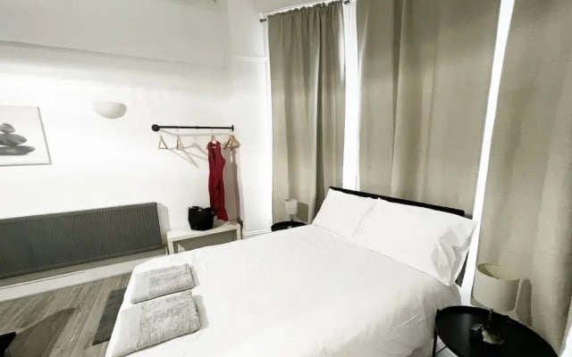 Erin Court Mansion -Suite 11