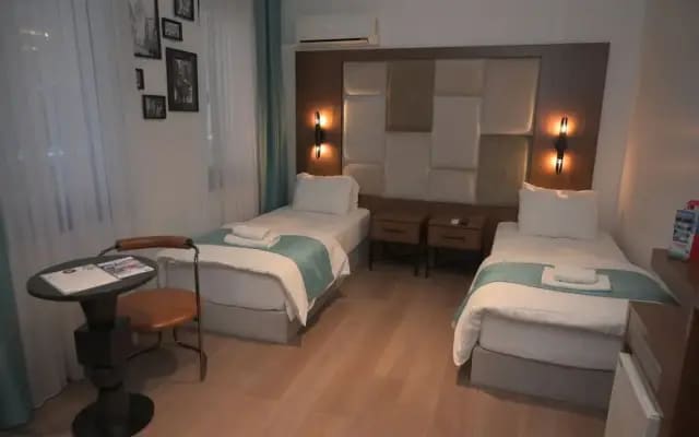 Isle Otel