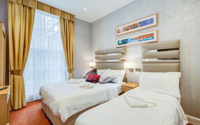 Kingsway Park Hotel at Park Avenue