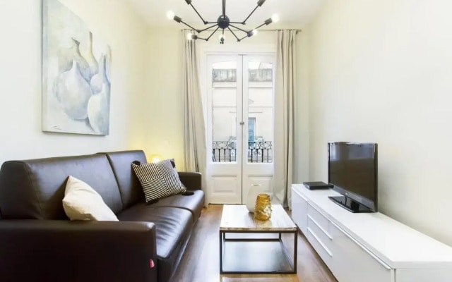 Bright and modern 2bedroom in Las Ramblas 3 1A