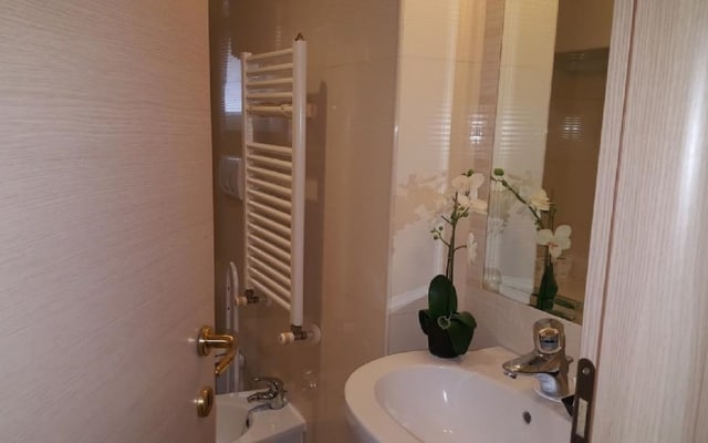 Spagna Blue Suites