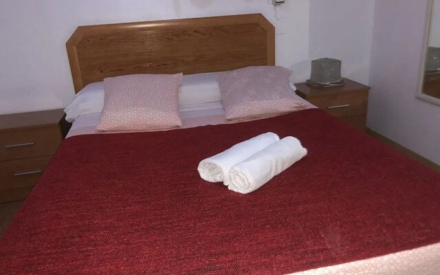 Hostal Village Multicolor - Adults Only