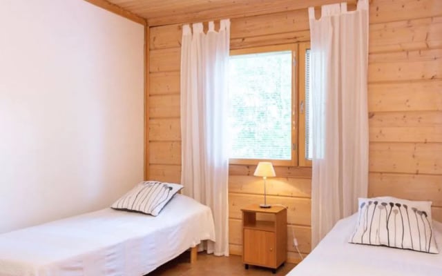 Hot pool cottage iitu