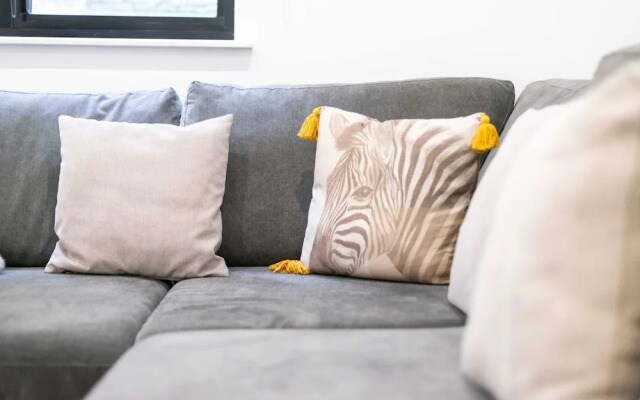 Modern 1 Bedroom Apartment in West Kensington