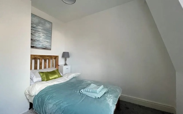 2 Bed Urban Retreat in Sheffield