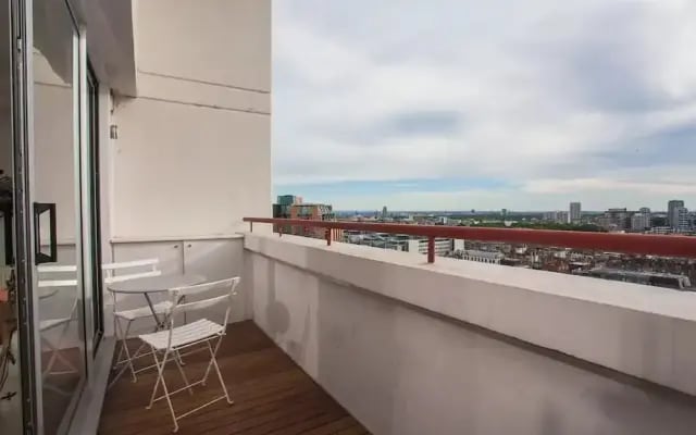 2 Bedroom Flat in Marylebone With Views