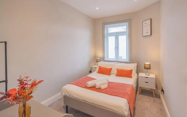 Stunning 3 Bedroom House-tottenham Stadium-parking