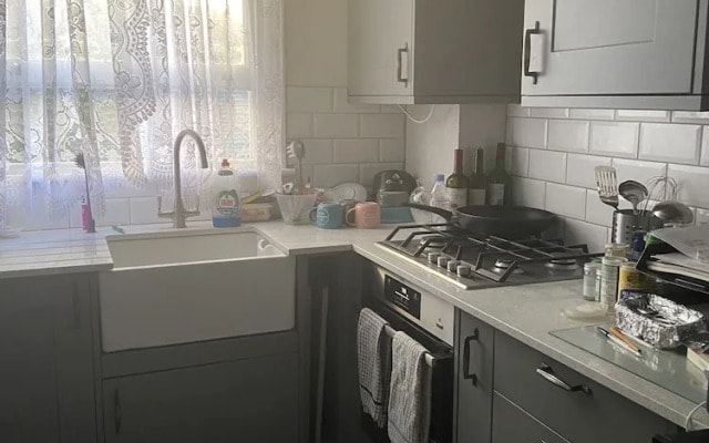 Mid City Charm - 1-bed Apartment in London