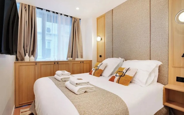 Authentic Apartment - 3br/6p - Moulin Rouge