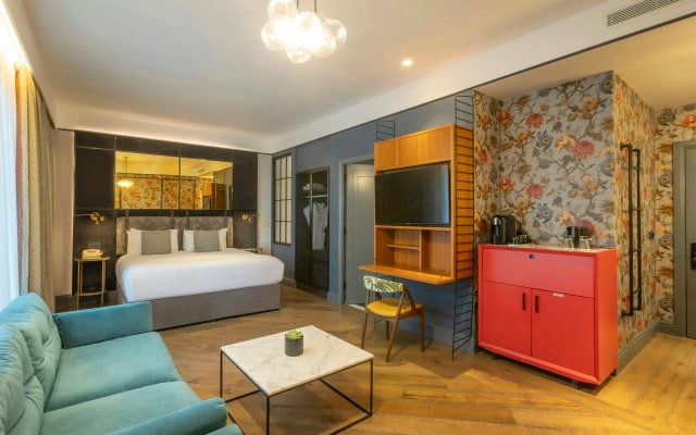 Clayton Hotel City of London