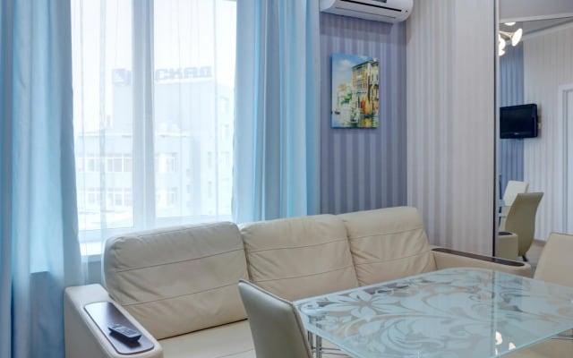 InnHome Apartments (ИннХоум) на площади МОПРа