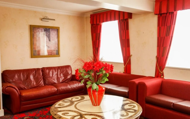 Chesters Hotel & Restaurant