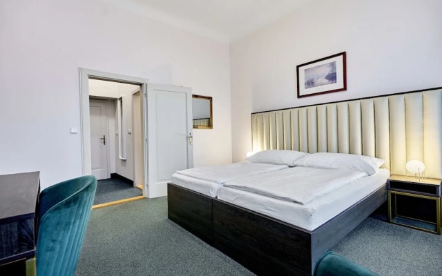 Hotel Maxim