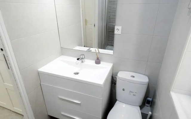 Uncibay Square Apartment