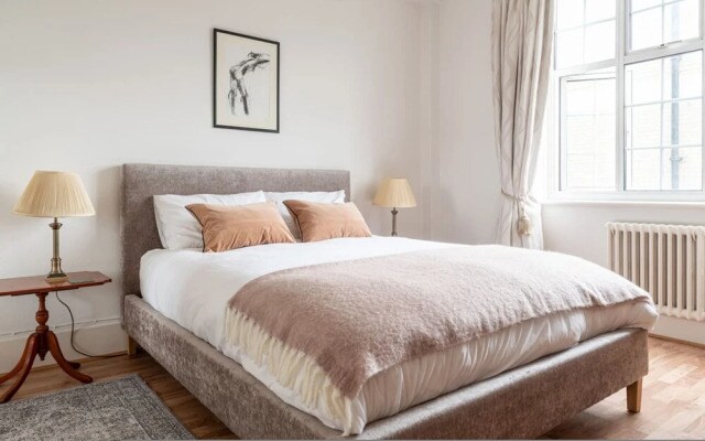 Chestnut Blossom 1 Bedroom in Kensington