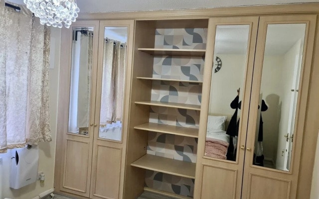 London - Sleeps 4 - Parking - Garden - Petfriendly