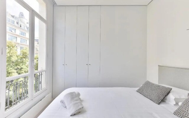 126 - Urban Amazing 3BR Montorgueil