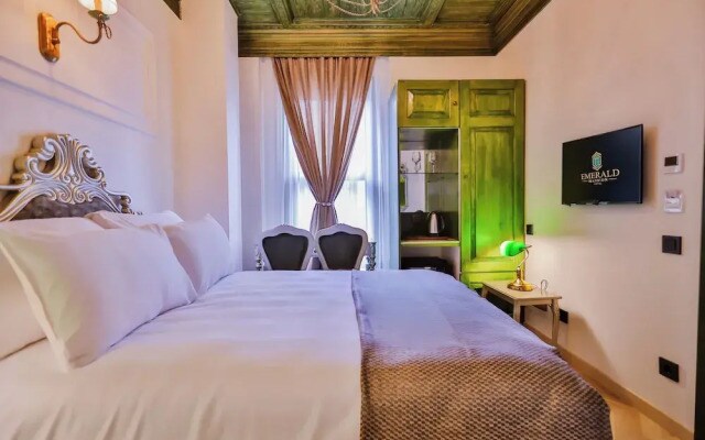 Emerald Mansion Hotel – Special Class