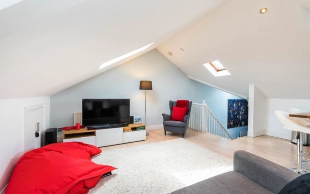 Luxury Modern 1 Bed Loft Conversion Clapham South