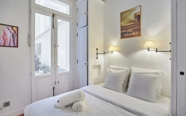 Elegant Appartment St Germain des Pres Invalides