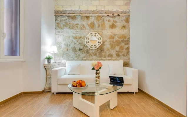Rooms Steps from Colosseum by Welcome In