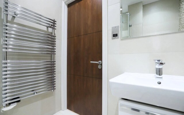 Beautiful Ideal 2 bed 2 Bathroom in Central London