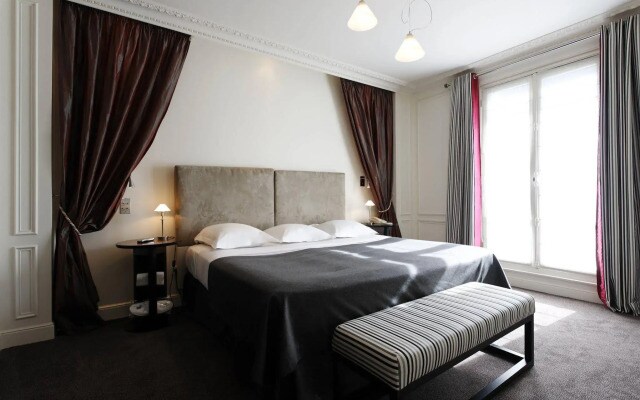 La Tremoille Paris