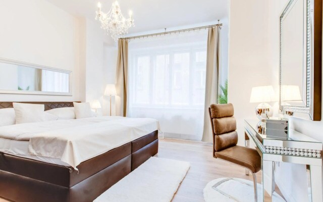 Wenceslas Square Royal Two Bedroom Apartment