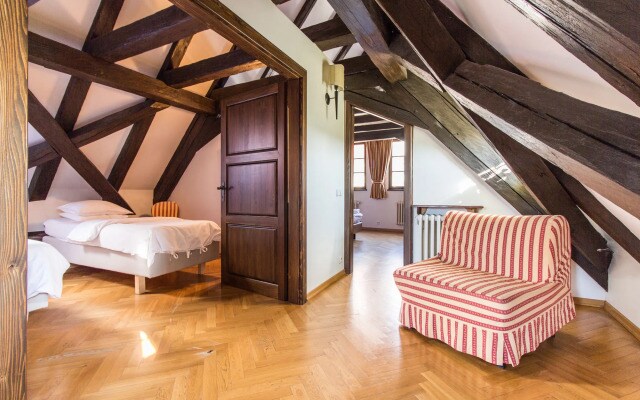 Residence Thunovska 19