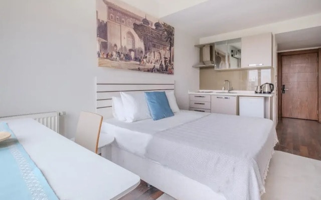 Modern Residence Studio Flat w Balcony in Bagcilar